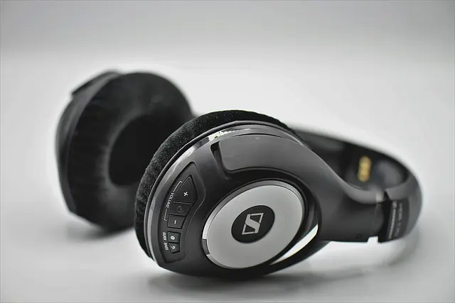 Comment choisir un casque connecté pour vos loisirs